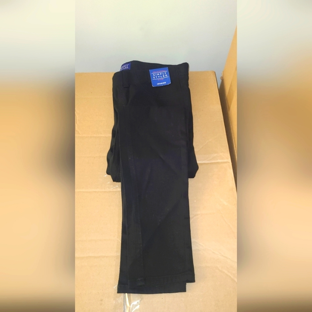 Simply Styled Black Pull-On Jegging Size M Women